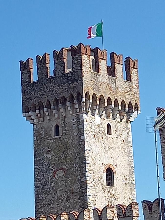 Il Nido Della Civetta Villa Sirmione Buitenkant foto