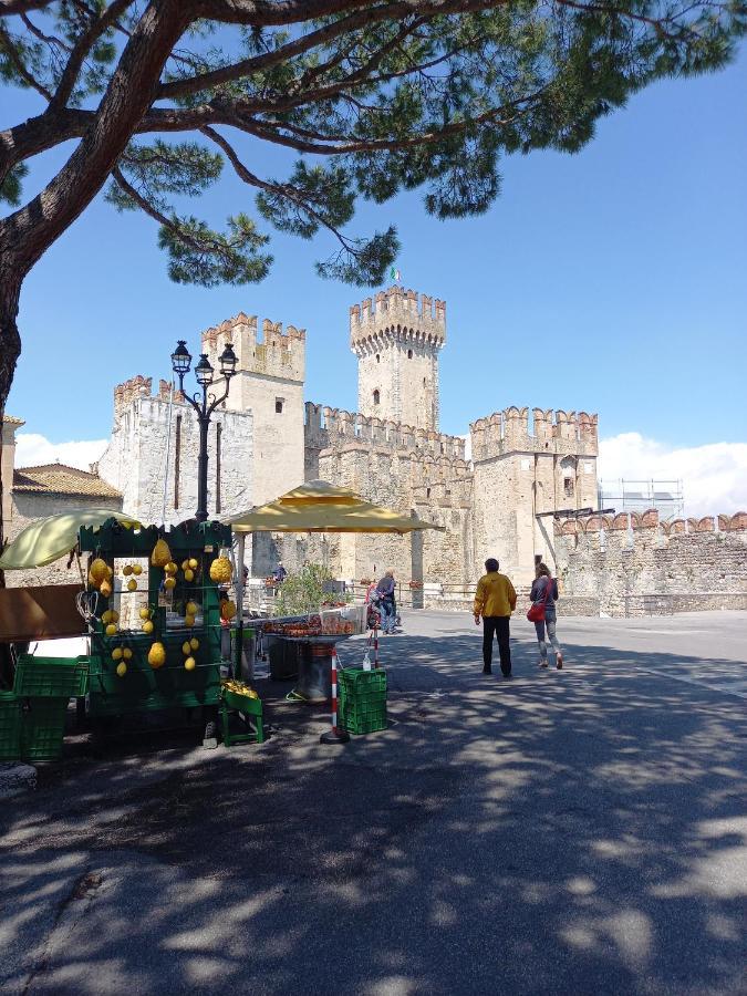 Il Nido Della Civetta Villa Sirmione Buitenkant foto